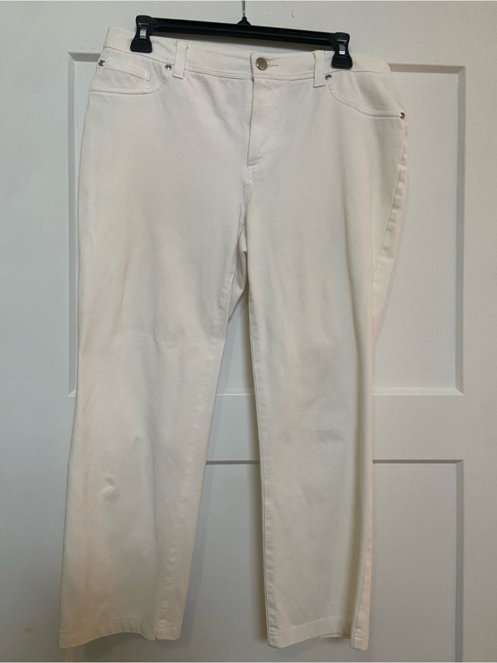 Chico's Cream Straight-Leg Capri Jeans